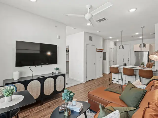 Charming 1Bed 1Bath in the Heart of Bishop Arts