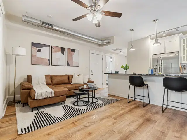 2 Bed Point Breeze N, Bakery Sq.