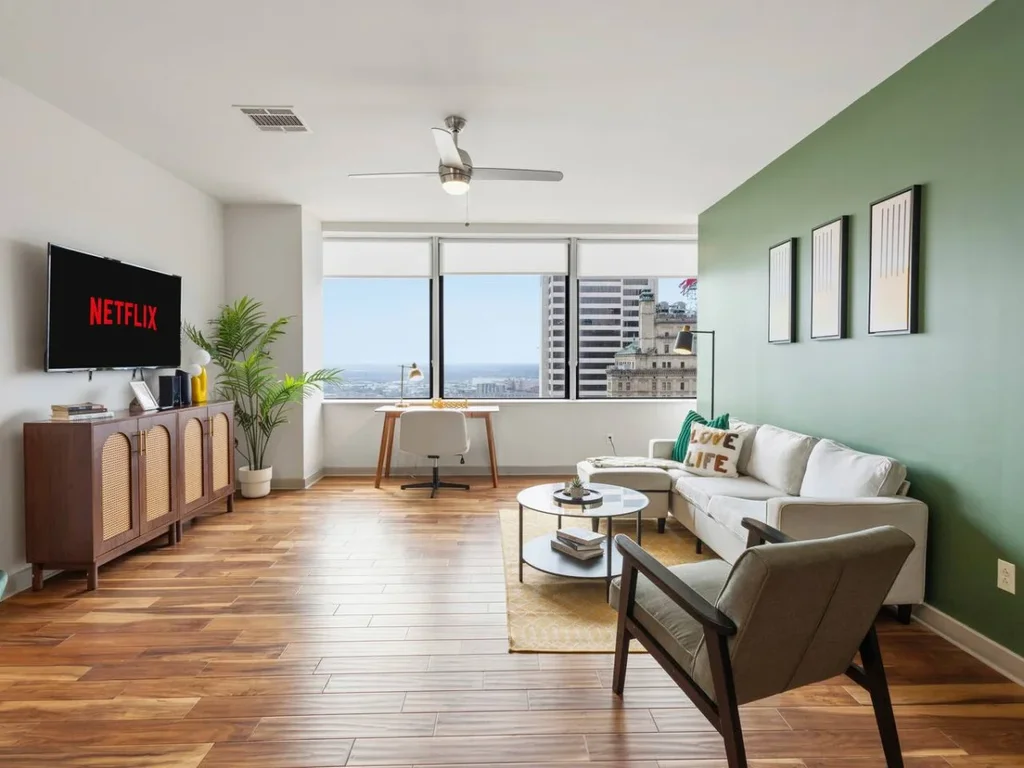 1 Bedroom flat, great view and swimming pool- Dallas Downtown