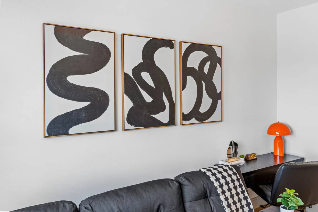 Enjoy a spacious living room featuring stylish décor, perfect for unwinding after a day out and about.