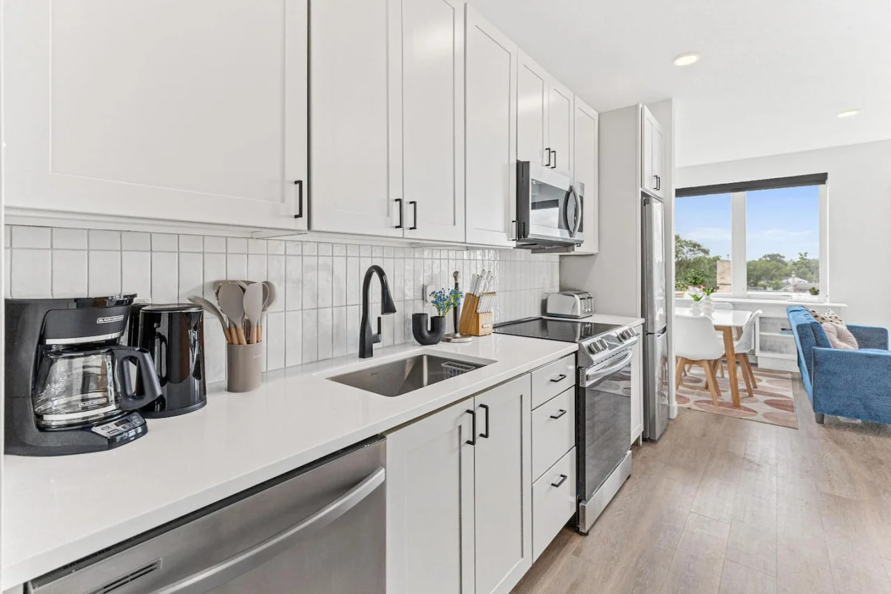 You can almost hear the sizzle of ingredients as you cook in the well-equipped kitchen, where every detail is designed for convenience.