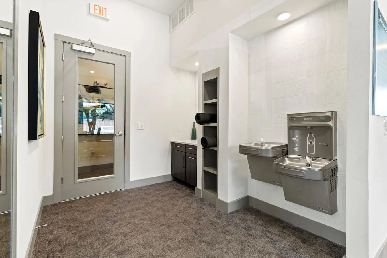 A sophisticated design that is gender-neutral so everyone can enjoy the living space throughout the day.