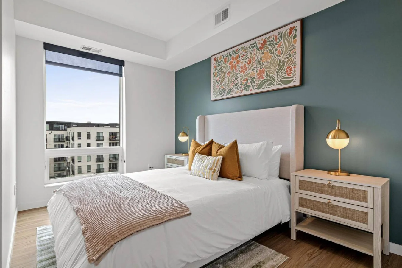 Second bedroom with another queen bed. Big window for natural lights and a view.