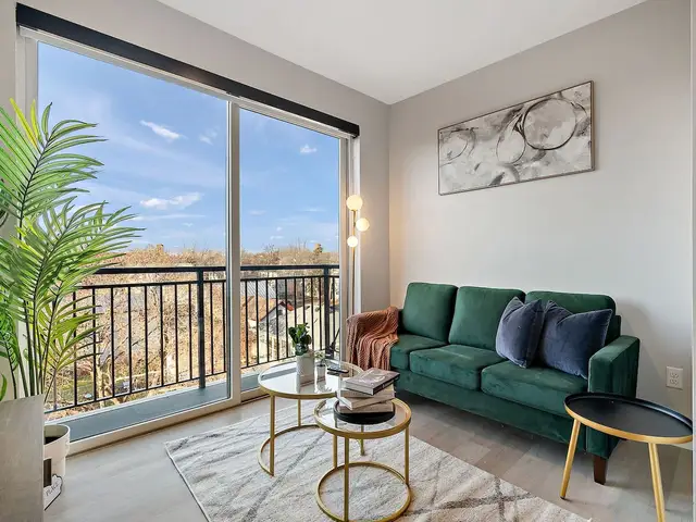 1 Bed+co-working+US bank Stadium+heart of DT!