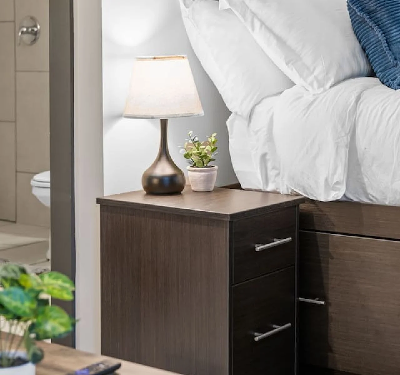 You’ll feel enveloped in warmth in this charming room with its rich wood accents and inviting bed. Wake up refreshed, surrounded by rustic coziness, and enjoy the perfect mix of comfort and natural vibes