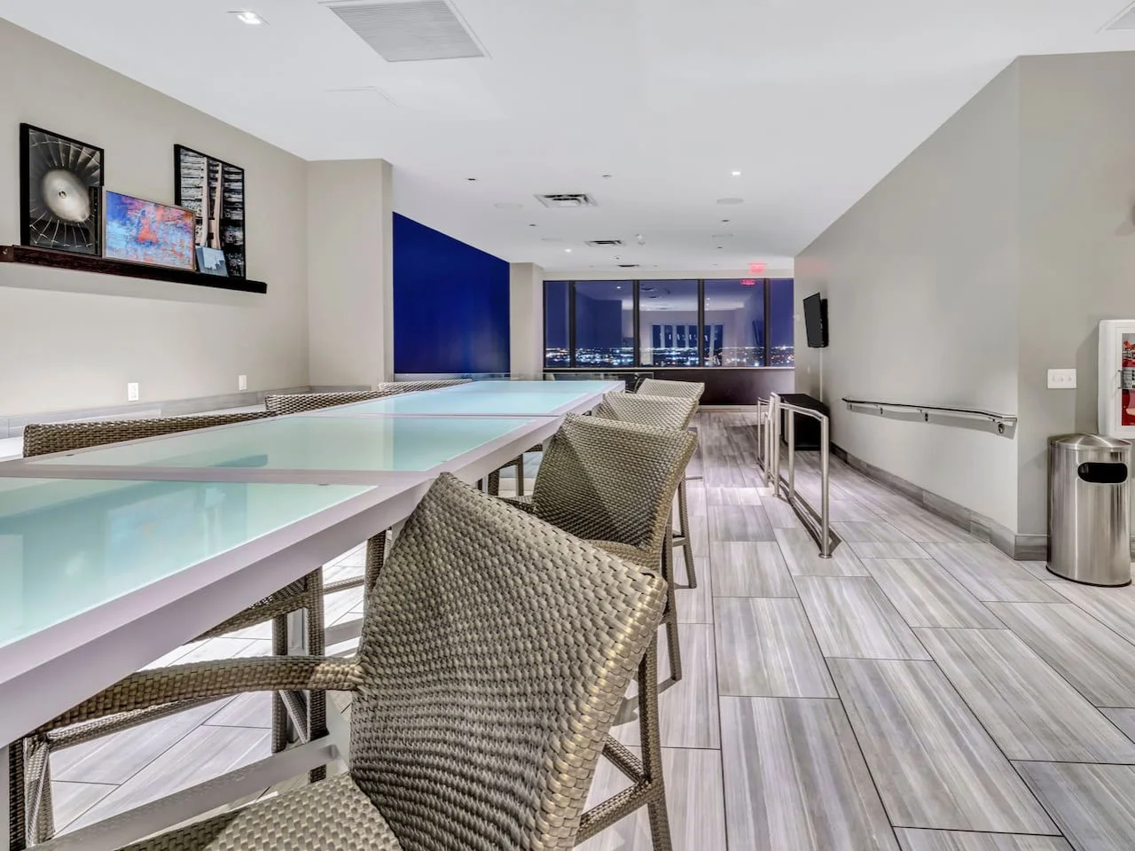 An open-concept area featuring a modern furnishings, and a stylish entertainment setup—ideal for gatherings and relaxation.