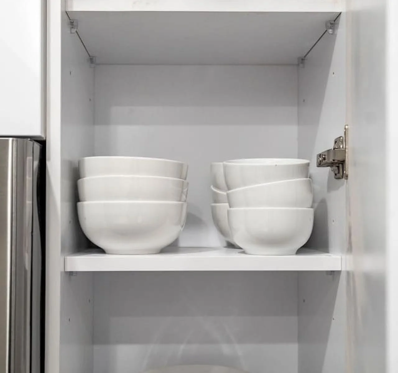 Set of plates, bowls, and mugs.