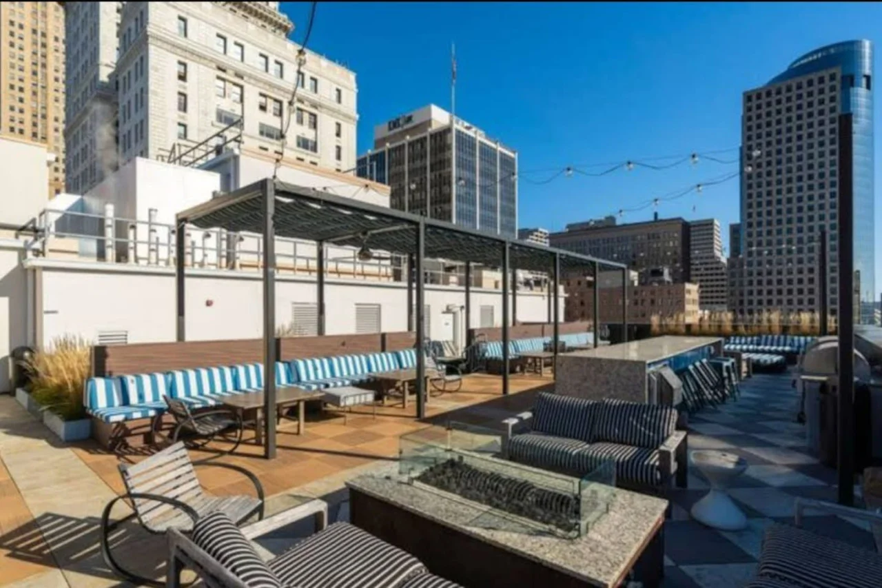 The outdoor areas’ plush seating beckons you to sink in and relax, surrounded by light and airy decor.