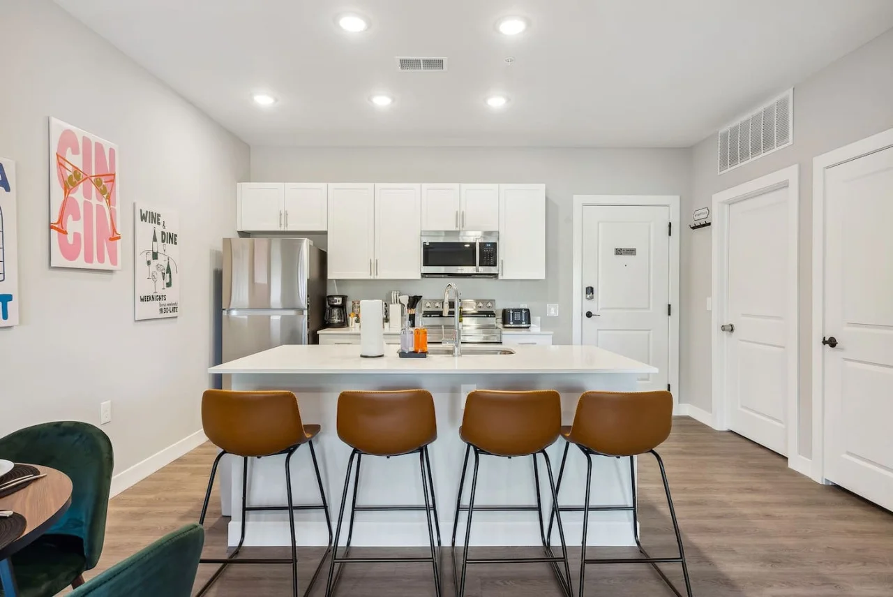 The bar’s inviting design encourages you to gather with friends, enjoy a drink, and create lasting memories.