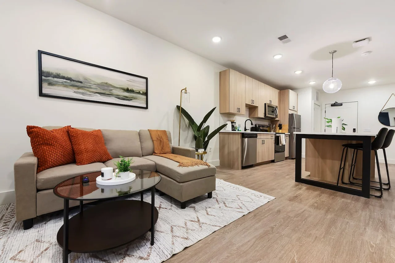 1BR/1BA with Gym Access Near UPMC & Carnegie Uni.