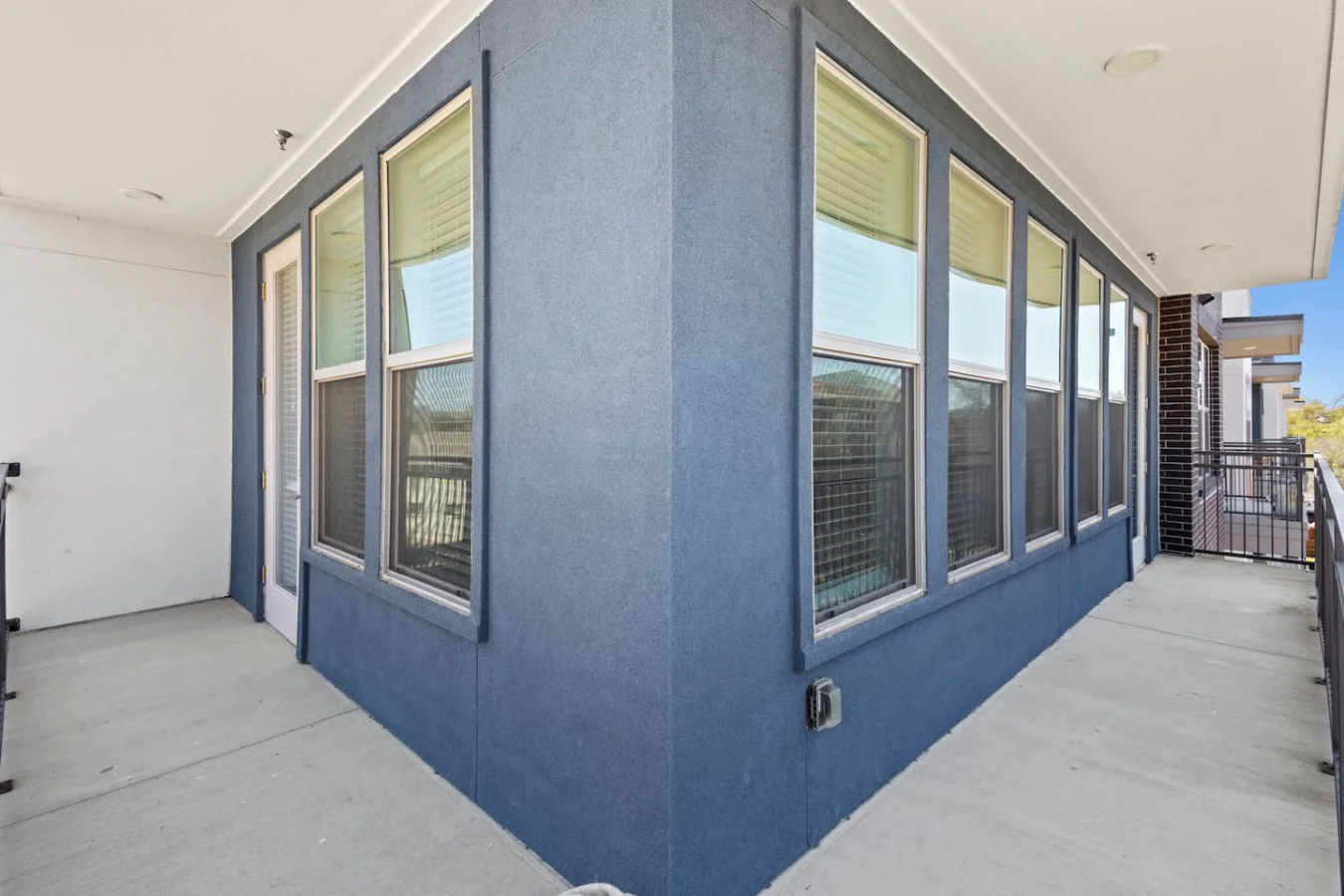A sophisticated design that is gender-neutral so everyone can enjoy the living space throughout the day.