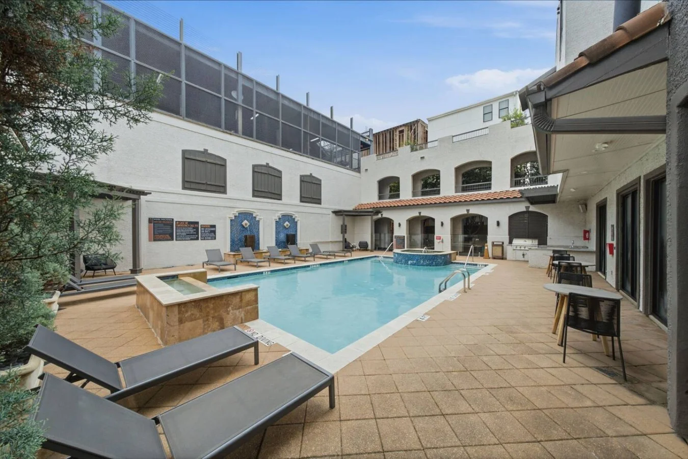 Building Community Pool & Hot Tub