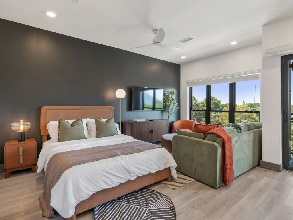 Atlanta City View |Rooftop Patio| Downtown Getaway