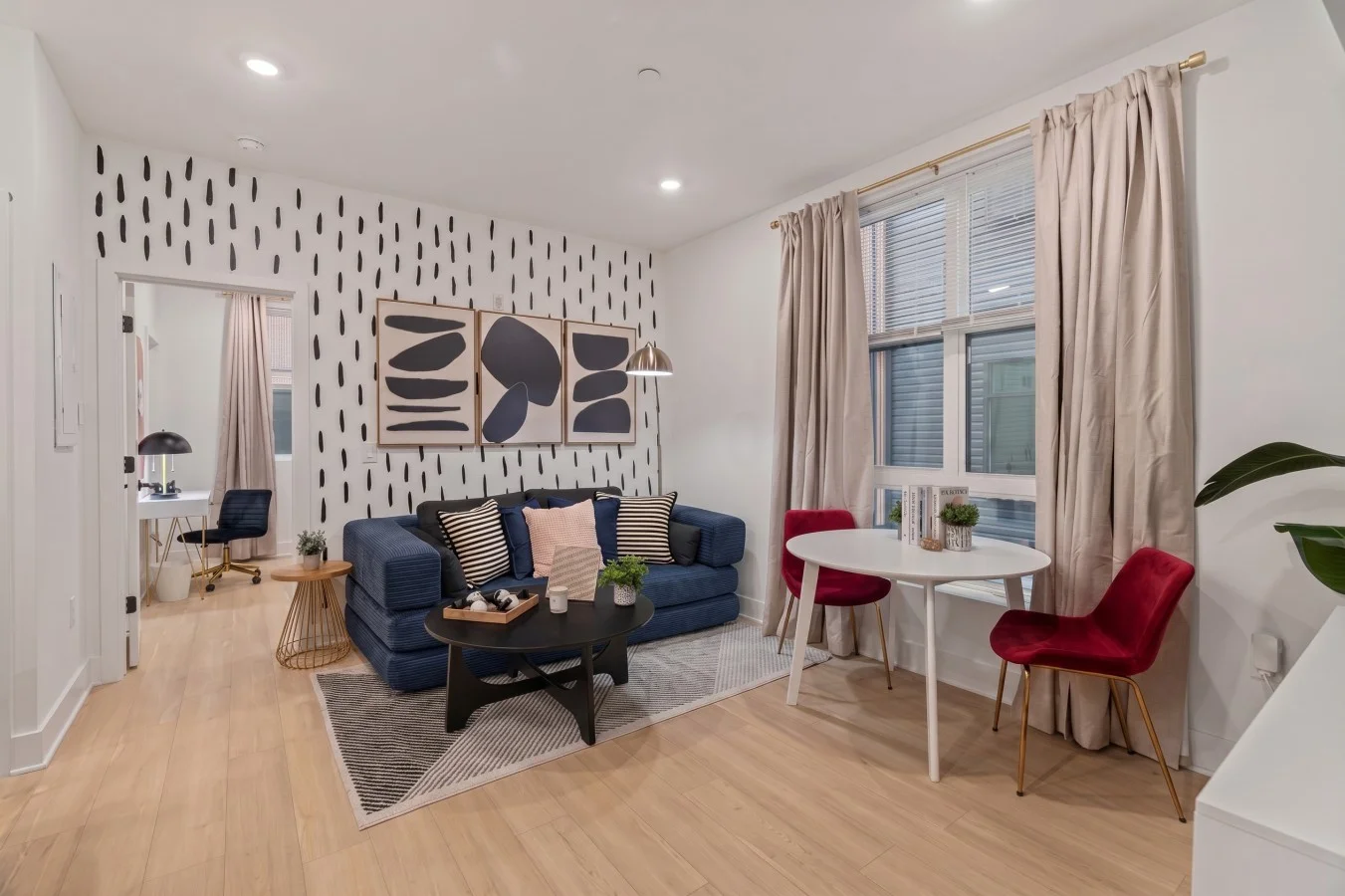 Living Room 11-2.jpeg