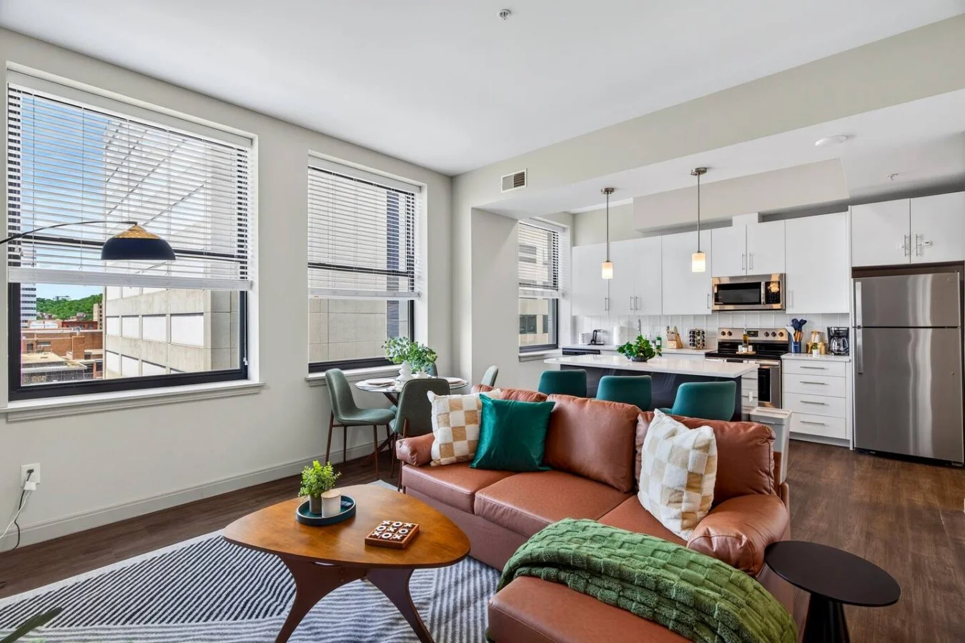 1BR | Gym | Near Great American & The Banks