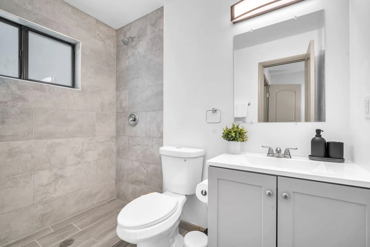 2nd washroom with walk-in shower.