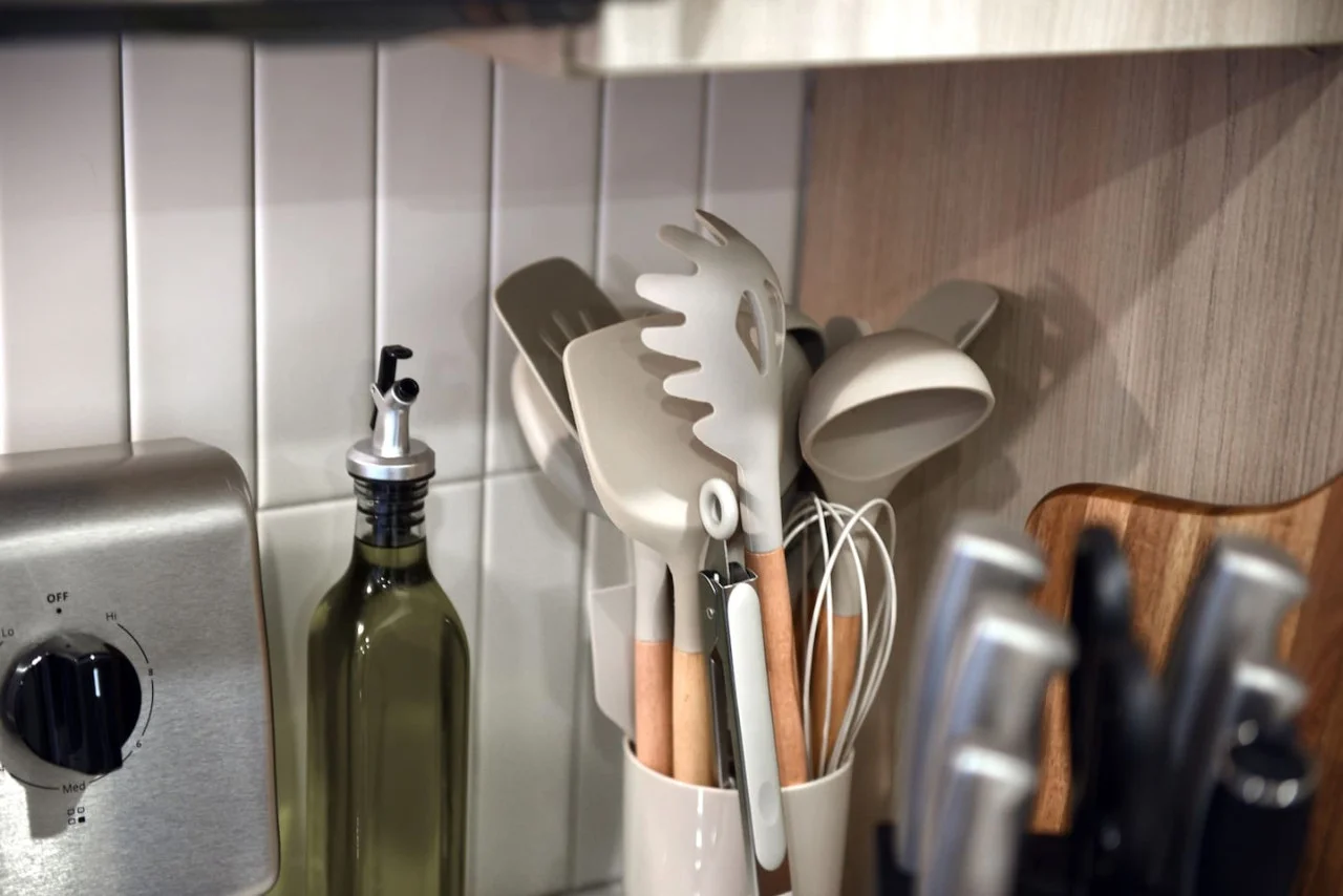 The kitchen invites you to experiment with new recipes, offering a stylish and practical space to cook and create.