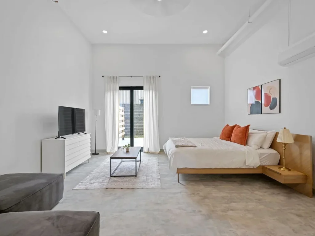 Lovely 1 Bed | 1 Bath | Northshore Close To Trails