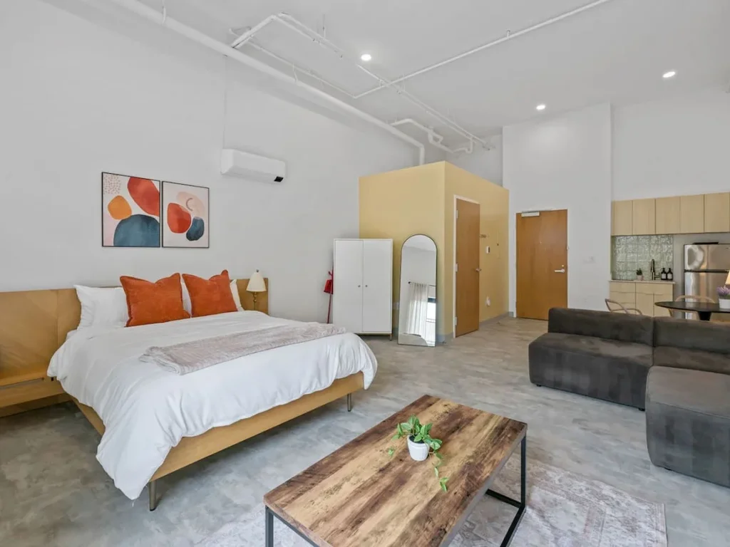 1 Bed|1 Bath | Beautiful Northshore Close to DT