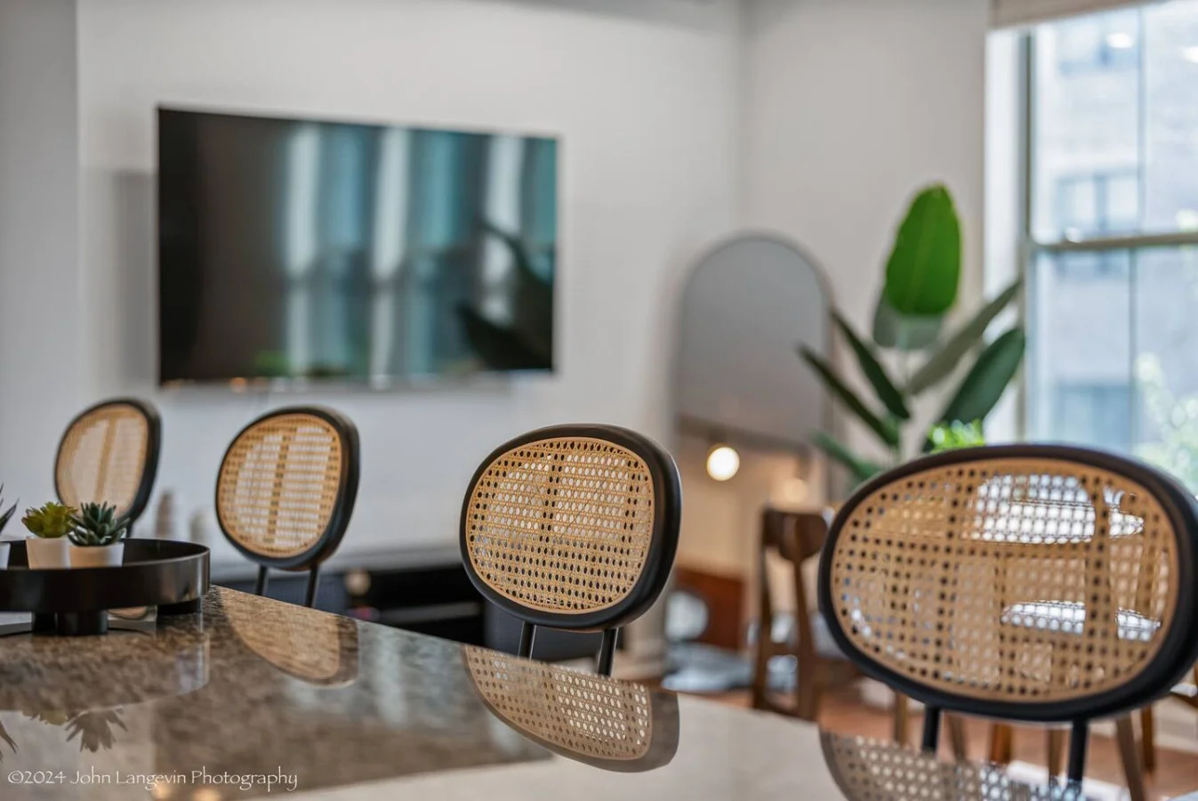 A sophisticated design that is gender-neutral so everyone can enjoy the living space throughout the day.