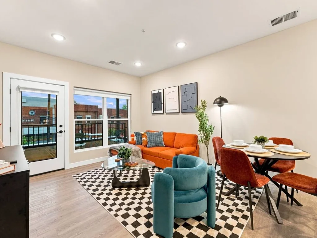 Modern 1BR Apt with Balcony, Gym and Free Parking