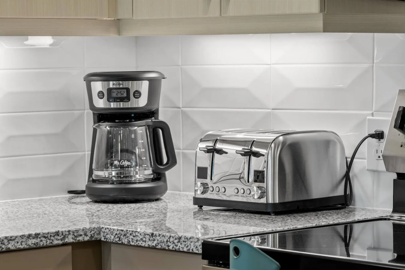 Cook, create, and experiment with ease in a kitchen designed for both style and practicality.