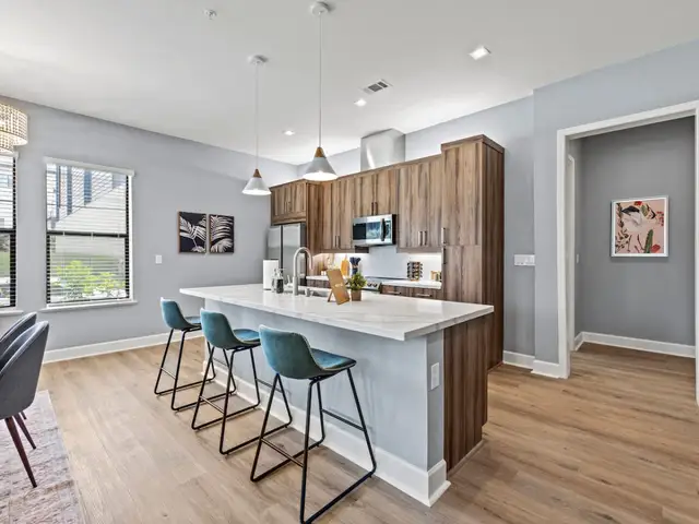 Contemporary 2BR Stay • Gym • Pool Table