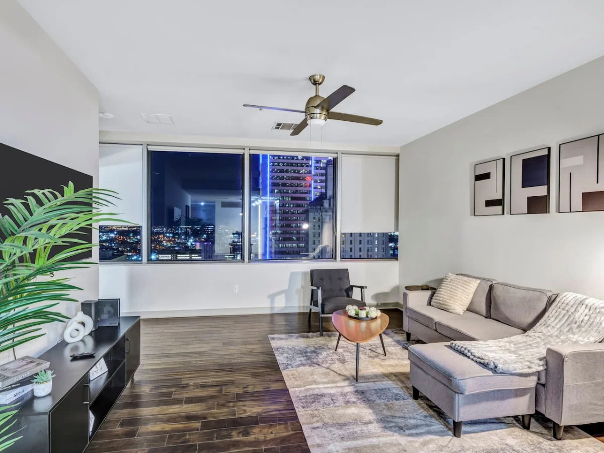As you take a seat in the living room, the comfortable furniture and tasteful design make it easy to unwind.