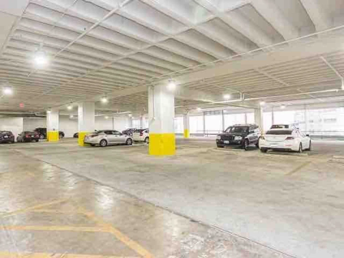 Spacious parking area