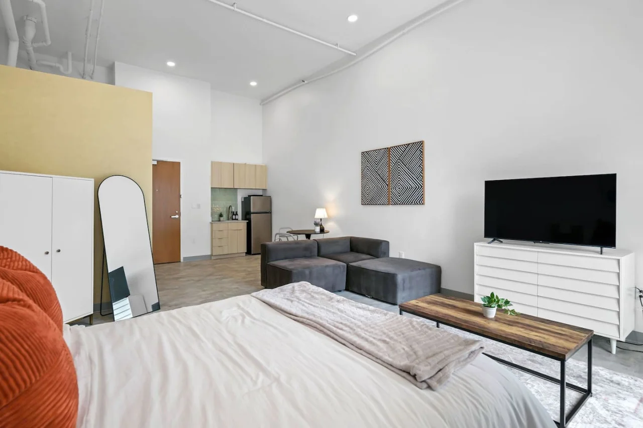 The queen beds invite you to relax and unwind, with a layout designed to maximize comfort and tranquility.