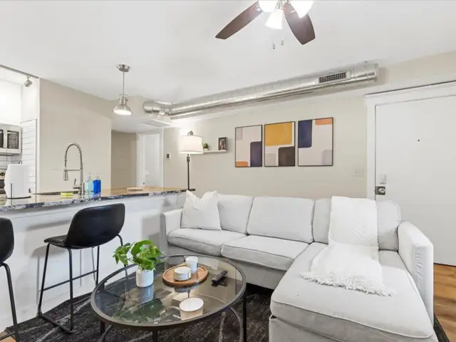 2 Bdrm – East Liberty, Bakery Square, Point Breeze