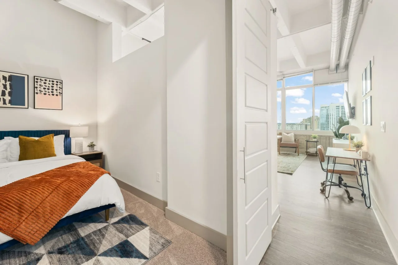 Bright and welcoming room with queen bed, perfect for families or friends traveling together.