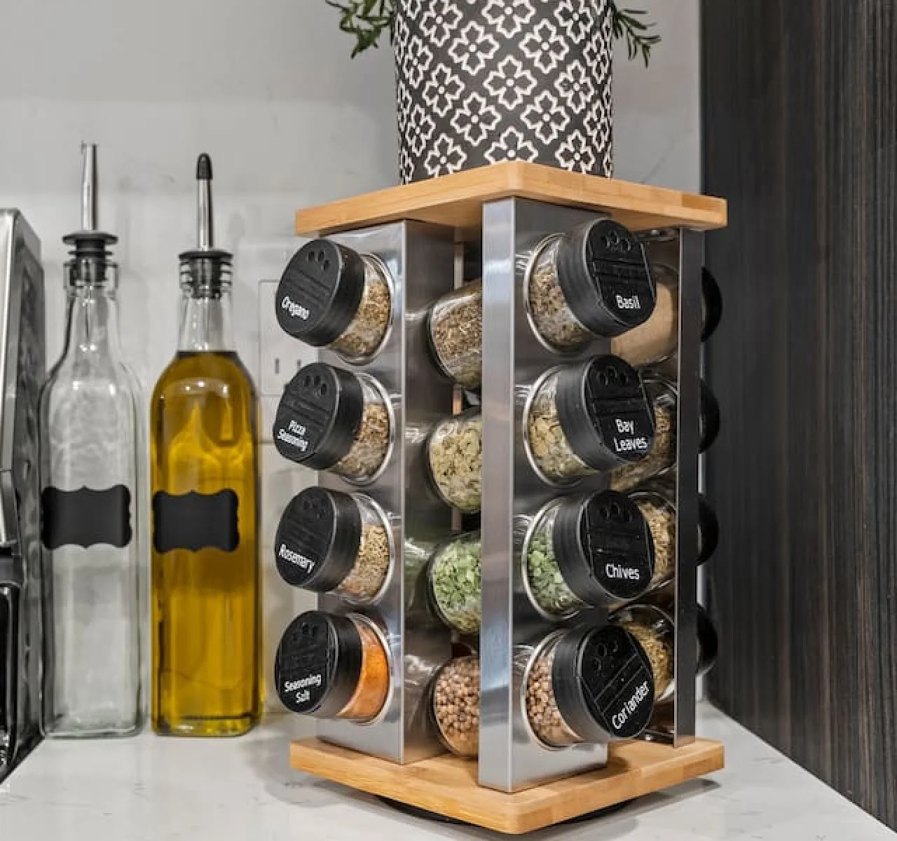 The kitchen invites you to experiment with new recipes, offering a stylish and practical space to cook and create.