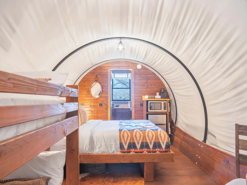 Family Fun Glamping | Lake Taneycomo + Golf carts