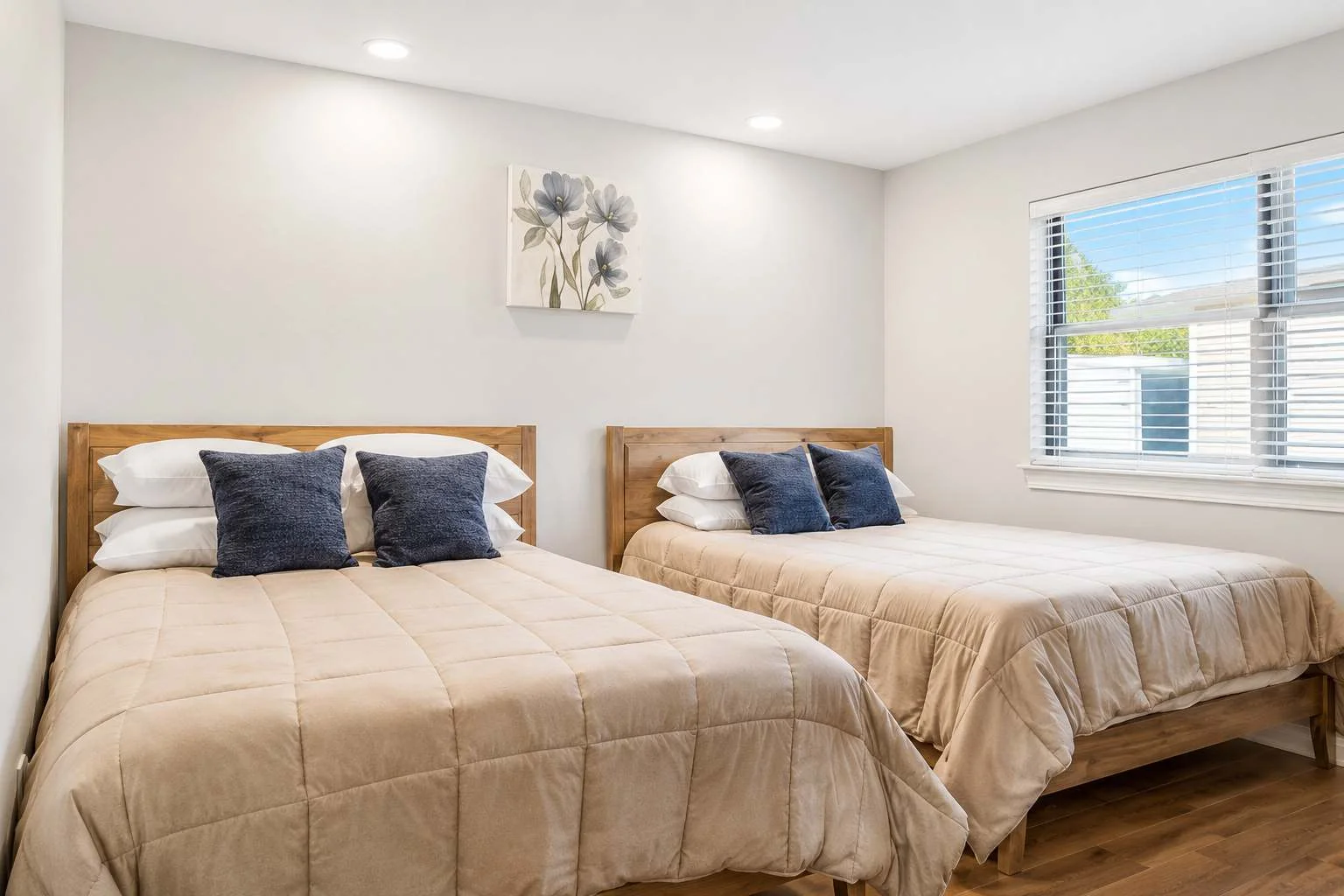 Guest bedroom