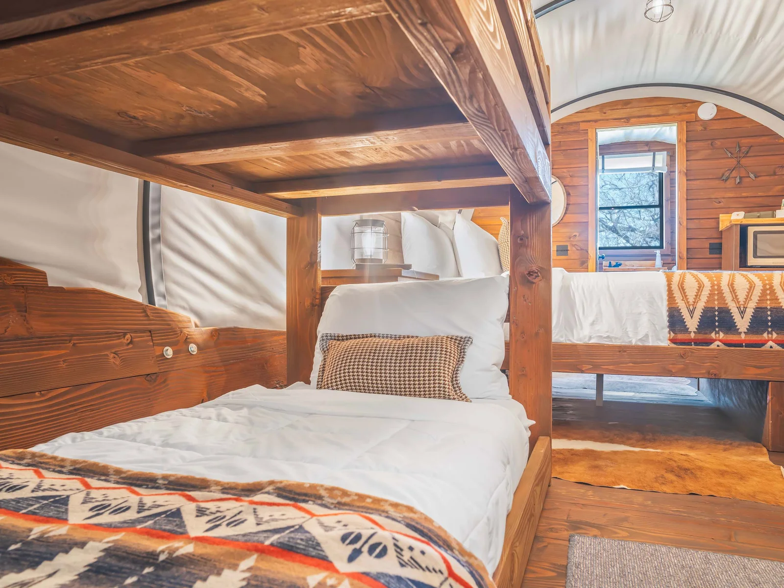 Bunk bed
