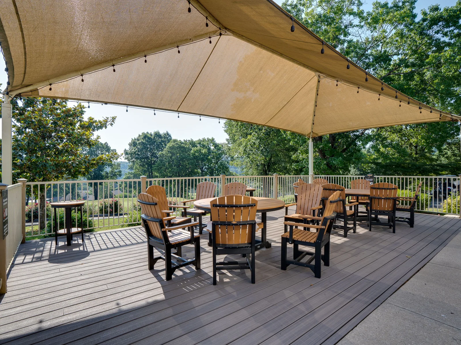 Outdoor Restaurant Seating