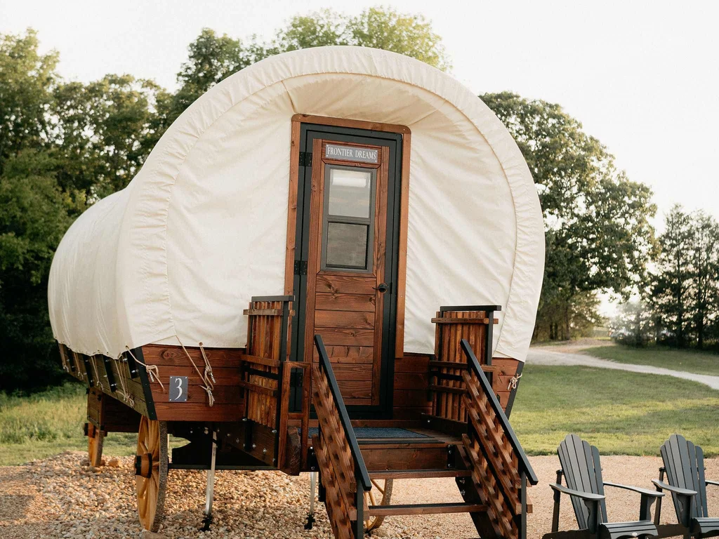 Family Wagon | Lake Access, Hiking Trails & Kayaks