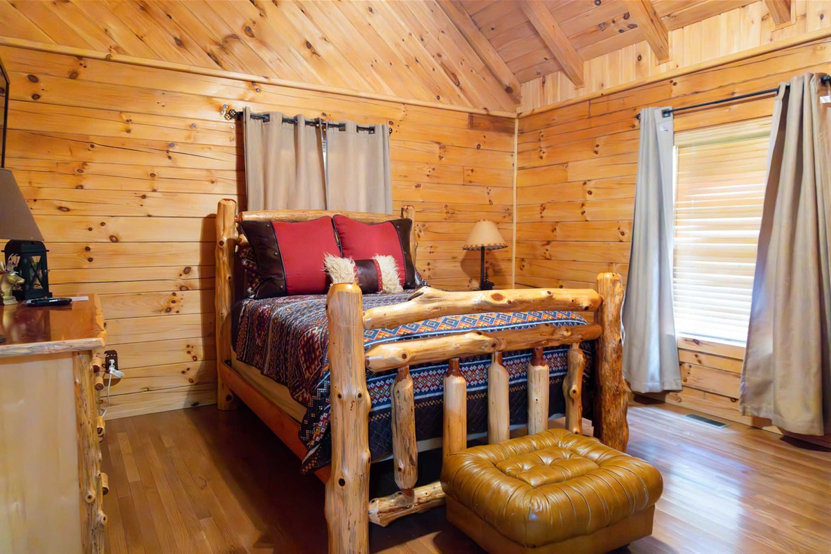 Eagle Nest Log Cabin