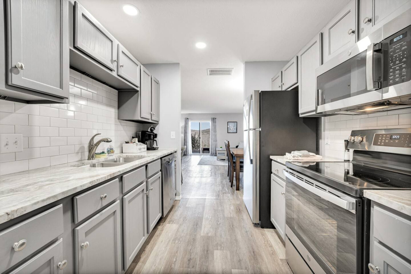 Side by Side Spacious Condos! Sleeps 16