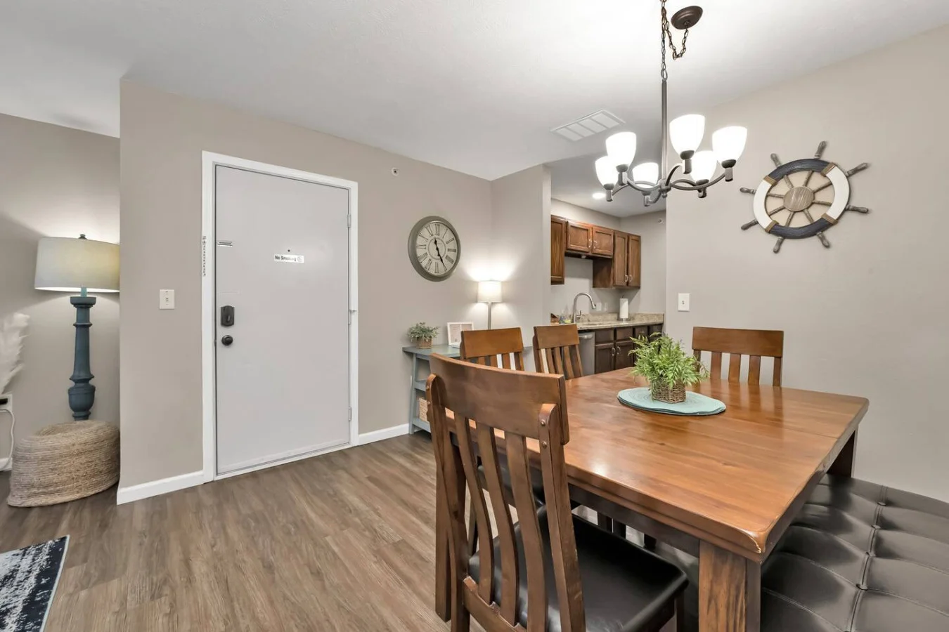 Mornings made easy. ☕️ Start your day in this sun-filled dining area, where the only thing you’ll hear is the sound of the family waking up. Whether it's a quick bite before heading out or a full spread, this space is the heart of our quiet, family-friend