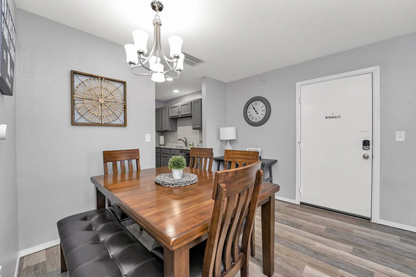 Mornings made easy. ☕️ Start your day in this sun-filled dining area. Whether it's a quick bite or a full spread, this space is the heart of our quiet, family-friendly home-away-from-home