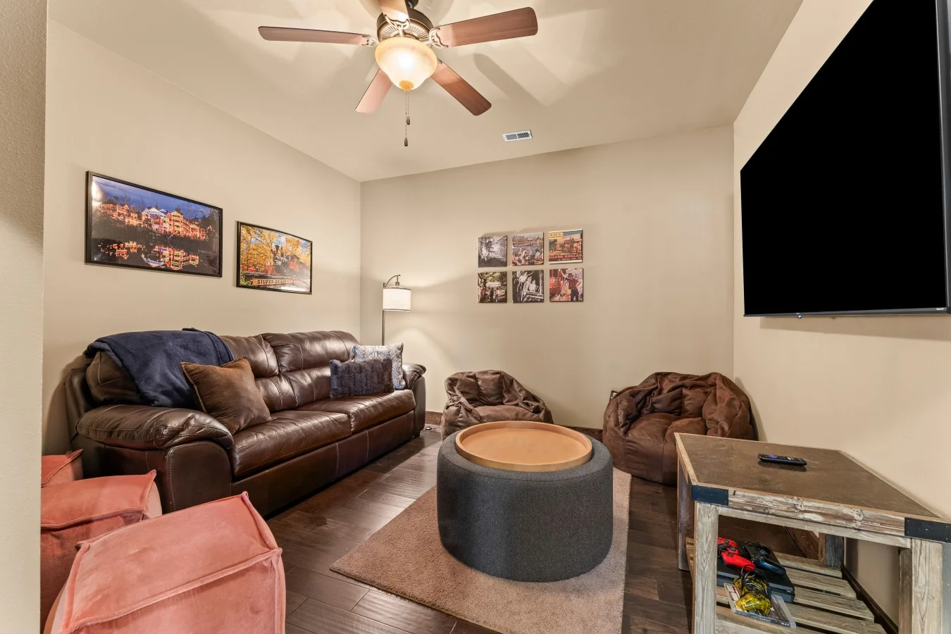 The perfect spot for every age. From cinematic movie nights on the 75" TV to action-packed PS4 tournaments, this room offers the dedicated space your group needs to relax and play in style.