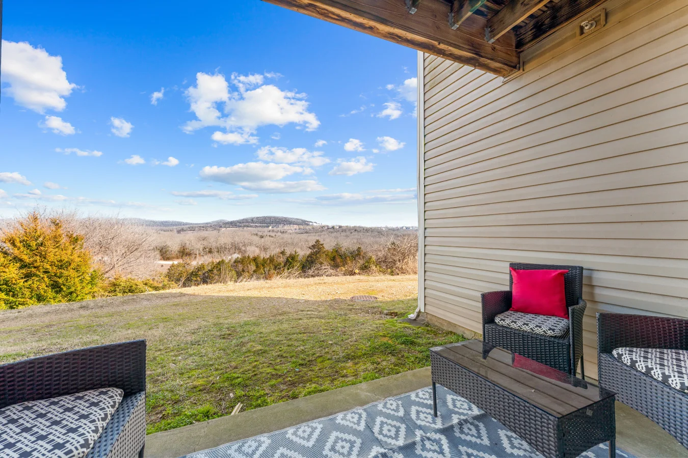 Coffee just got more peaceful. ☕️ Step out onto our private patio for fresh air and absolute silence. It’s the perfect spot to wake up slowly or wind down after a day of family fun in our quiet hillside community