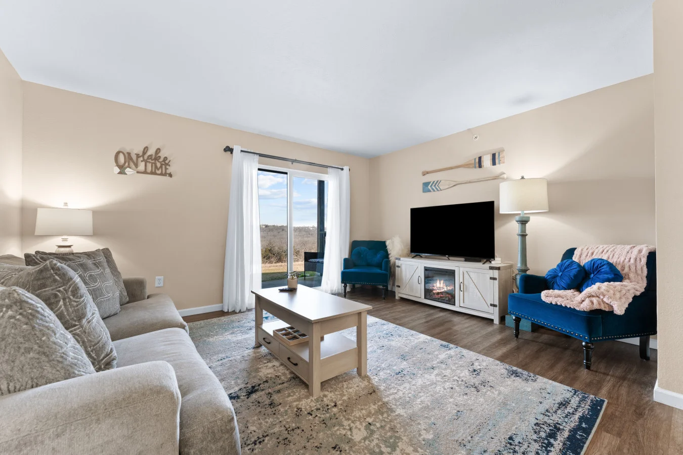 Plush seating and a bright, airy layout make this space perfect for family downtime. Whether sharing coffee or relaxing after adventuring, you’ll love the tranquil, 'away-from-it-all' atmosphere of our quiet community.