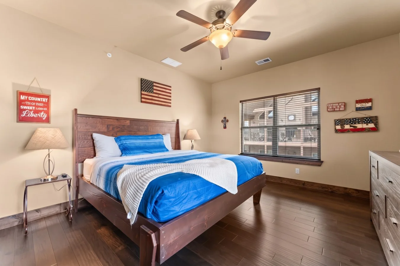 Comfort for the whole family. With a premium King bed this ensuite room is an ideal choice for parents with little ones or anyone looking for a relaxing, dedicated space to unwind