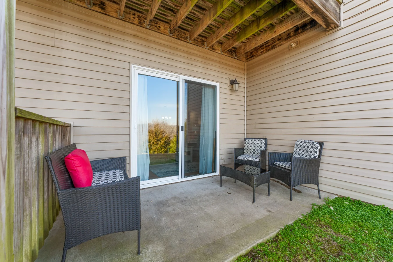 Coffee just got more peaceful. ☕️ Step out onto our private patio for fresh air and absolute silence. It’s the perfect spot to wake up slowly or wind down after a day of family fun in our quiet hillside community