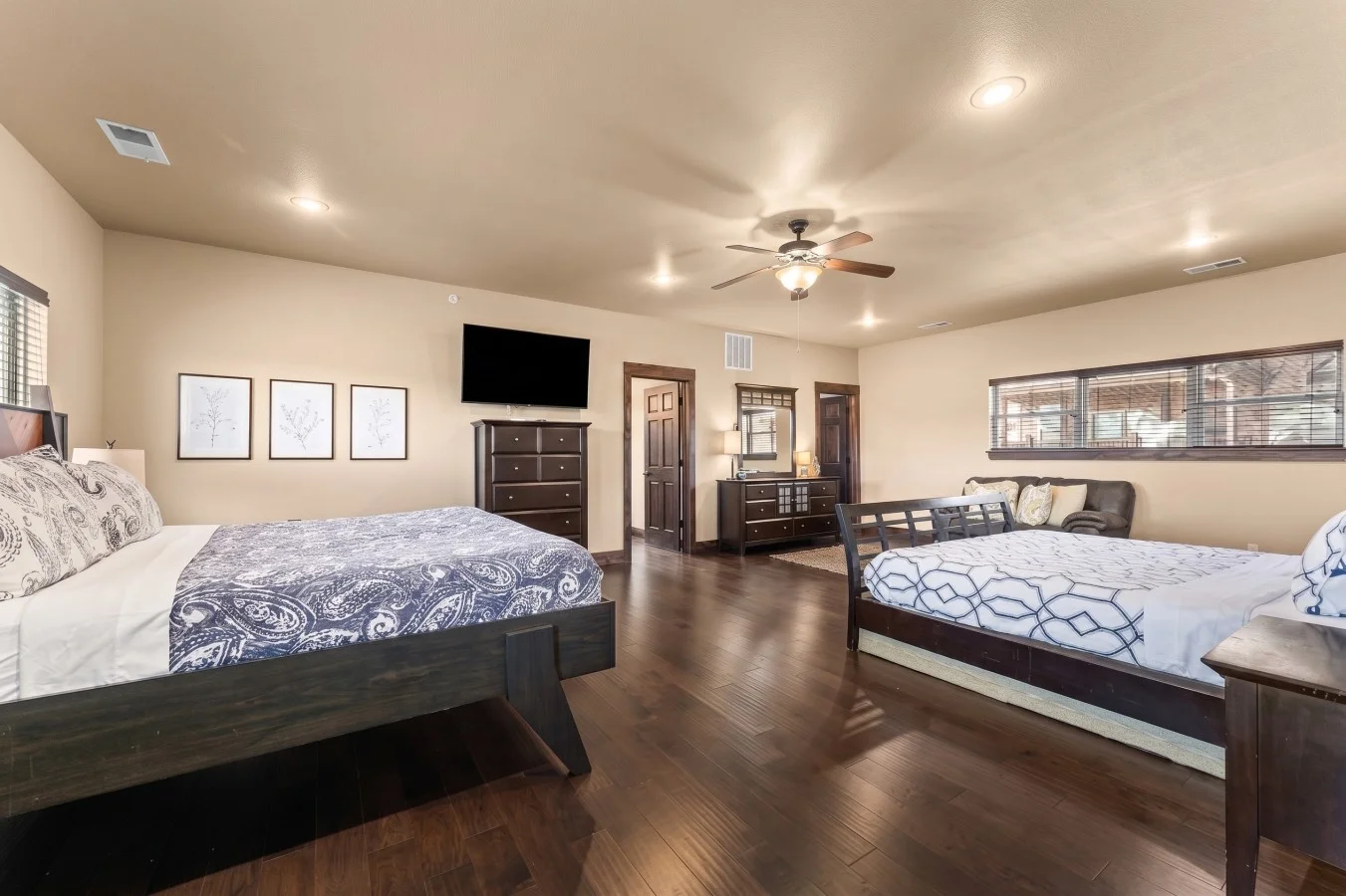 Who says you have to share? Enjoy the rare luxury of two King beds in one spacious room. Combined with a 55” screen, it’s the ultimate high-capacity retreat