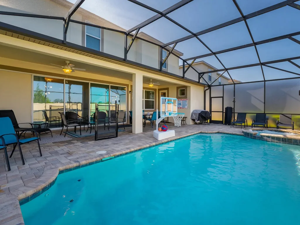 Spacious villa near Disney w/ game room & pool