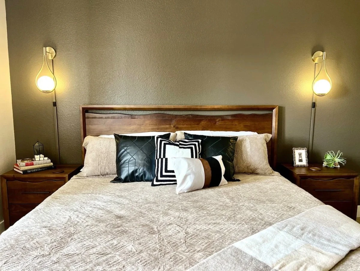 Beautiful king sized bed